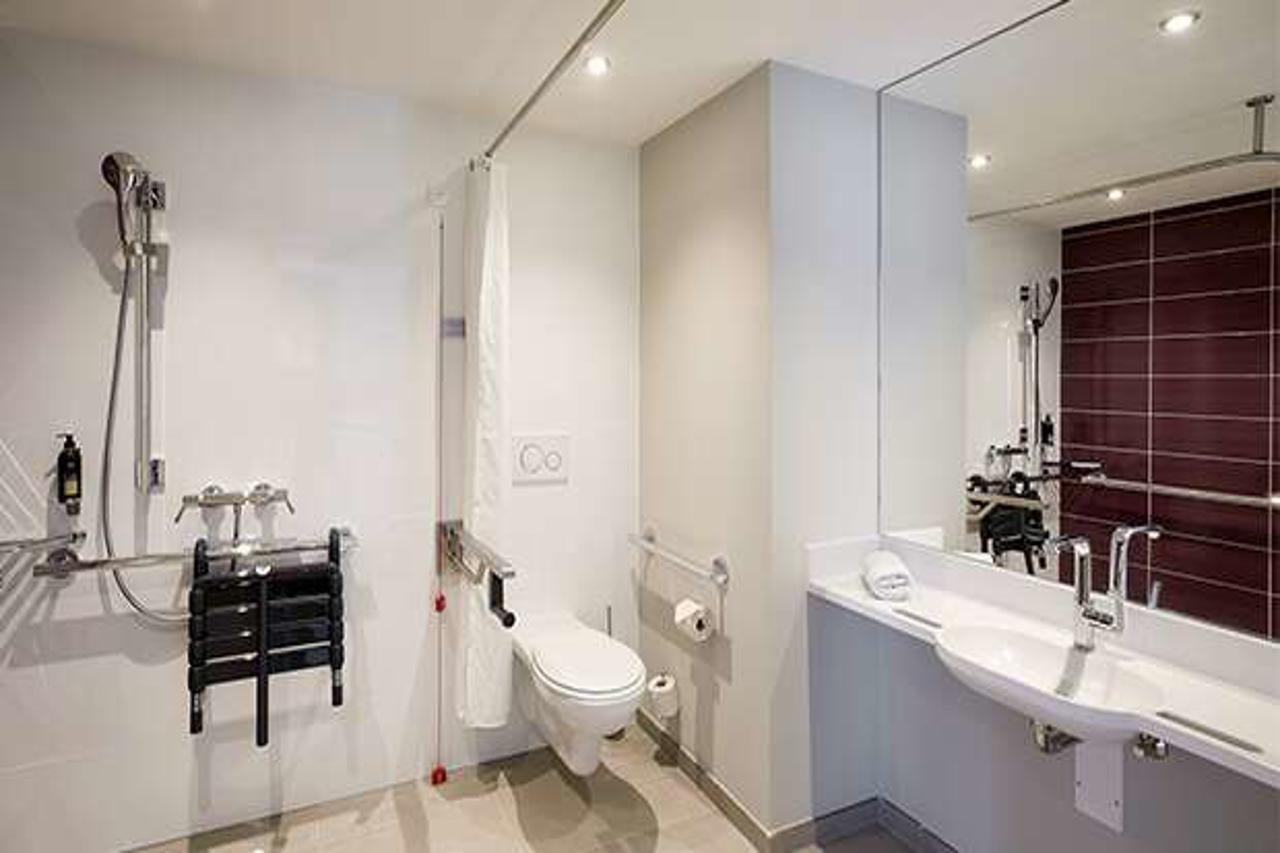 Premier Inn Leipzig City Hahnekamm ภายนอก รูปภาพ