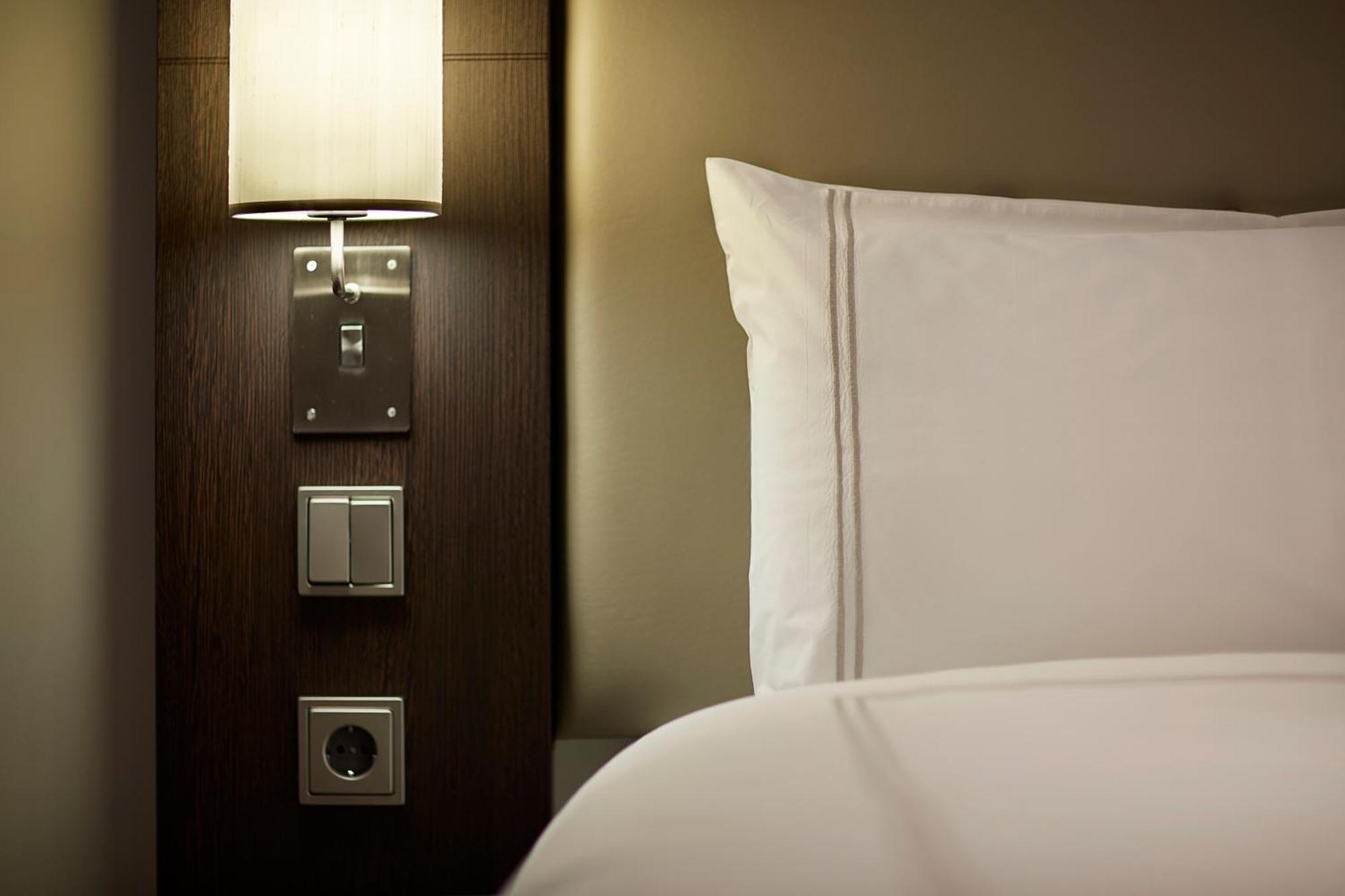 Premier Inn Leipzig City Hahnekamm ภายนอก รูปภาพ