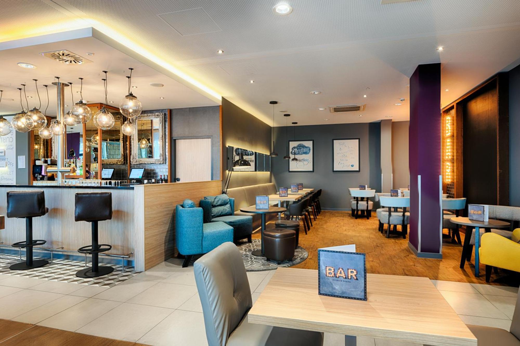 Premier Inn Leipzig City Hahnekamm ภายนอก รูปภาพ