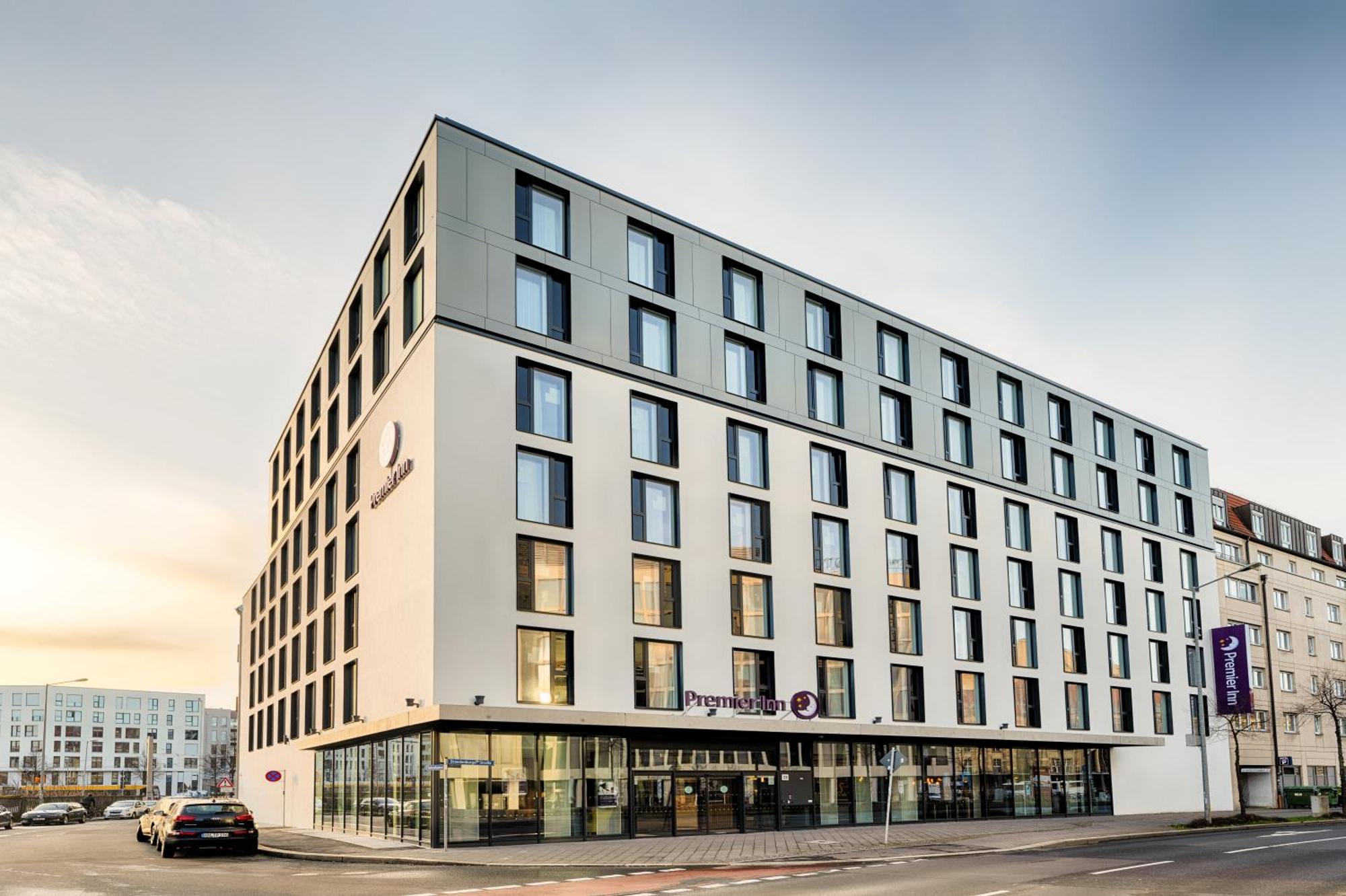 Premier Inn Leipzig City Hahnekamm ภายนอก รูปภาพ